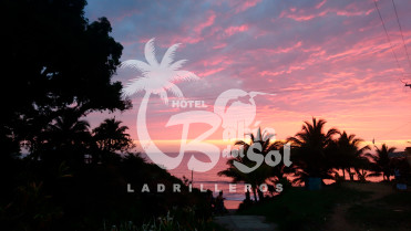 Hotel Bahia del Sol Ladrilleros - 